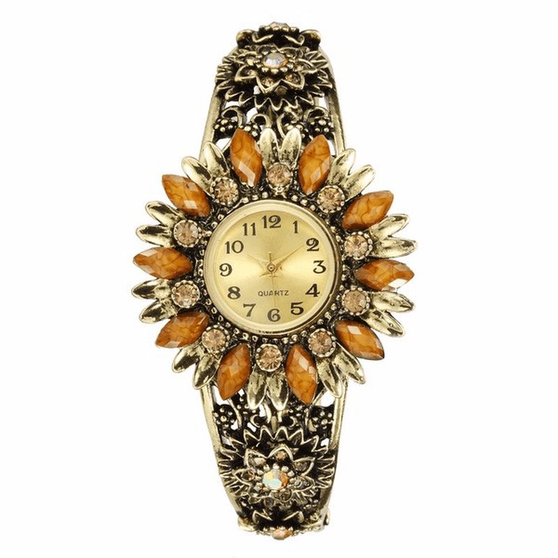 Deffrun Retro Style Kvinder Armbånd Watch Flower Shape Fuld Stål Band Quartz ur