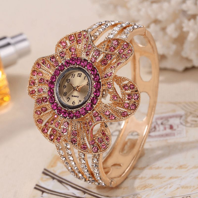 Mode Crystal Flower Shape Dial Hollow Metal Strap Kvinder Quartz ur